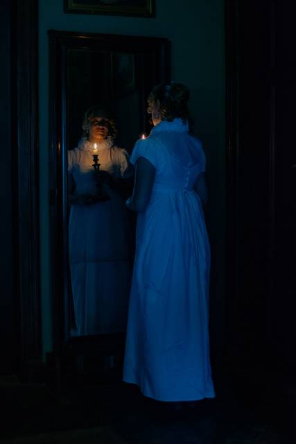 Muzealny salon dla Pań. O modzie, życiu i obyczajach w XIX stuleciu. W Wigilię Jędrzeja Świętego ujrzę oblubieńca swego. Rzecz o wróżbach i dworskiej alkowie