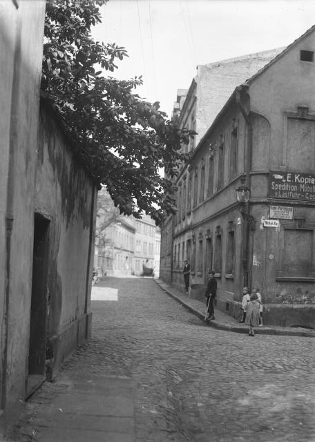 Oprowadzanie kuratorskie po wystawie „Heimat i hajmat. Górny Śląsk na fotografii przedwojennej ze zbiorów Muzeum w Gliwicach”